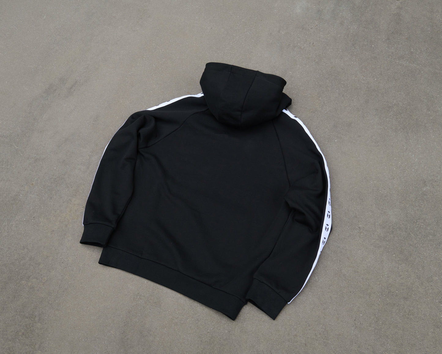 Legacy Tape Hoodie – Jet Black
